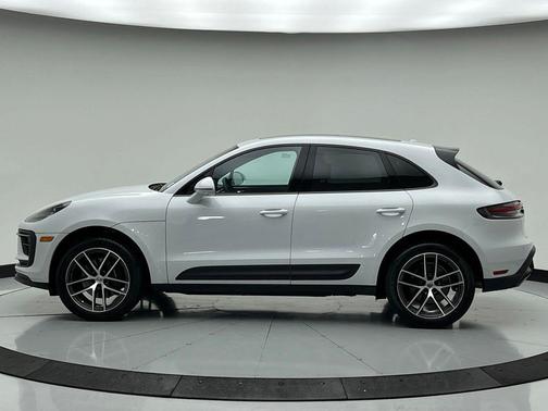 Carrara White 2025 Porsche Macan Macan