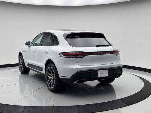 2025 Porsche Macan 