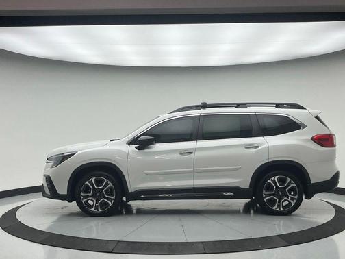 Crystal White Pearl 2024 Subaru Ascent Touring 7-Passenger