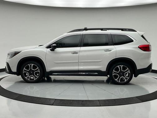 Crystal White Pearl 2024 Subaru Ascent Touring 7-Passenger