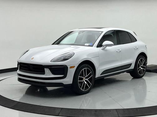 Carrara White 2025 Porsche Macan Macan