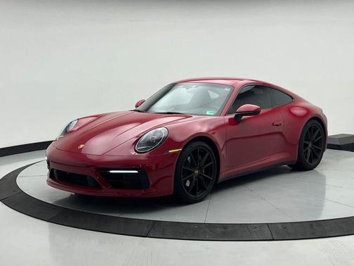 2020 Porsche 911 Carrera 4