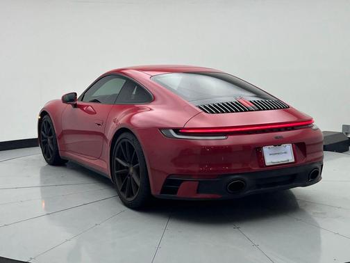 2020 Porsche 911 Carrera 4