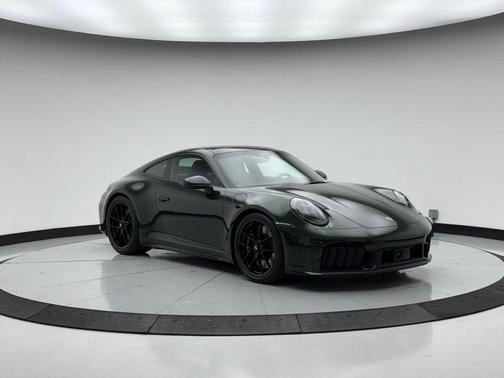 2026 Porsche 911 Carrera 4 GTS