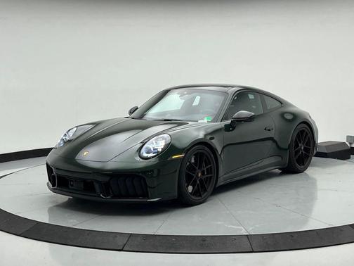 2026 Porsche 911 Carrera 4 GTS