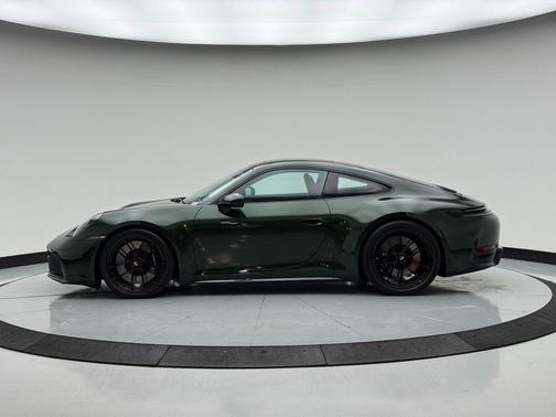 2026 Porsche 911 Carrera 4 GTS