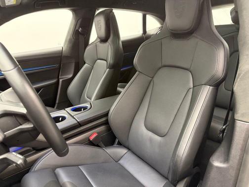 2023 Porsche Taycan GTS