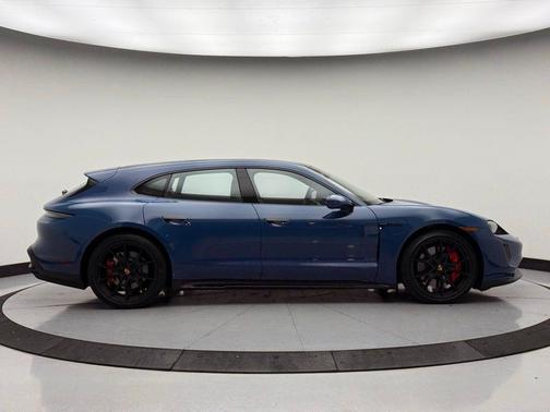 2023 Porsche Taycan GTS