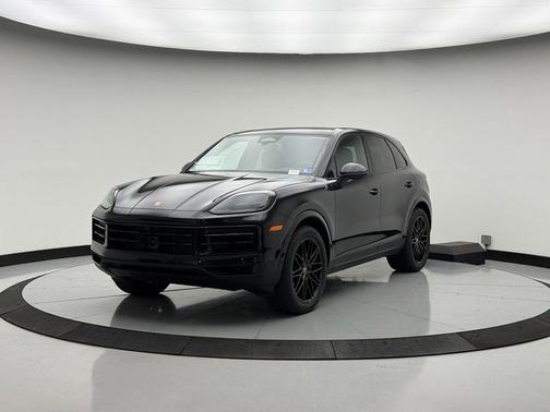 Black Metallic 2026 Porsche Cayenne Cayenne