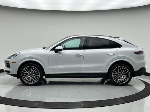 2022 Porsche Cayenne Platinum Edition