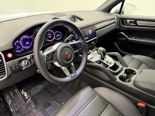 White 2023 Porsche Cayenne Platinum Edition