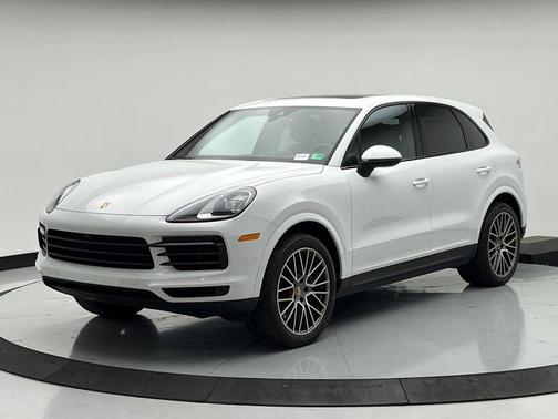 White 2023 Porsche Cayenne Platinum Edition