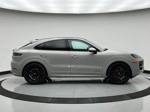 Chalk 2026 Porsche Cayenne GTS
