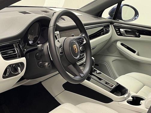 Blue Metallic 2025 Porsche Macan Macan