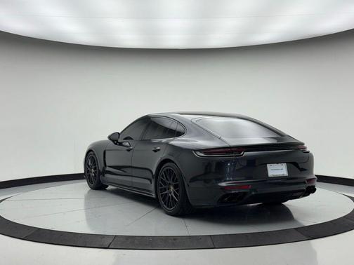 2020 Porsche Panamera GTS