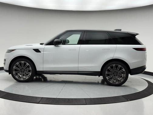 2024 Land Rover Range Rover Sport SE