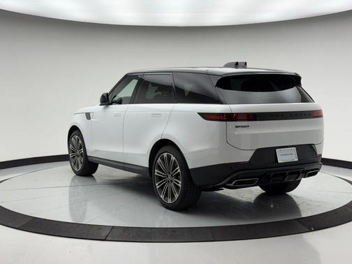 2024 Land Rover Range Rover Sport SE
