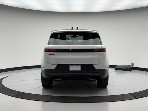 2024 Land Rover Range Rover Sport SE