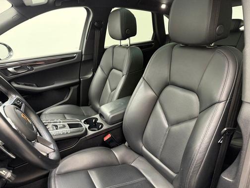 2021 Porsche Macan