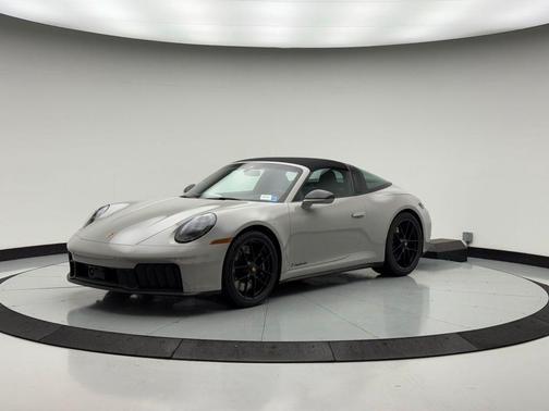 2026 Porsche 911 Targa 4 GTS