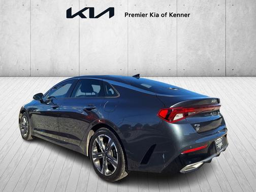 2022 Kia K5 EX