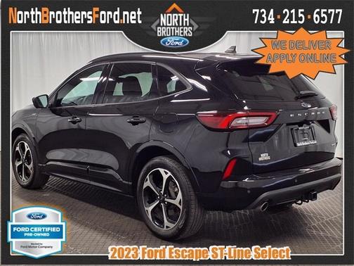 2023 Ford Escape ST-LINE SELECT