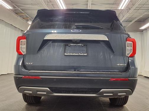 STONE BLUE METALLIC 2023 Ford Explorer XLT