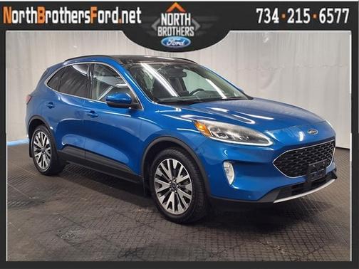 2020 Ford Escape TITANIUM