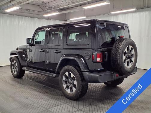 Black Clearcoat 2022 Jeep Wrangler Unlimited SAHARA
