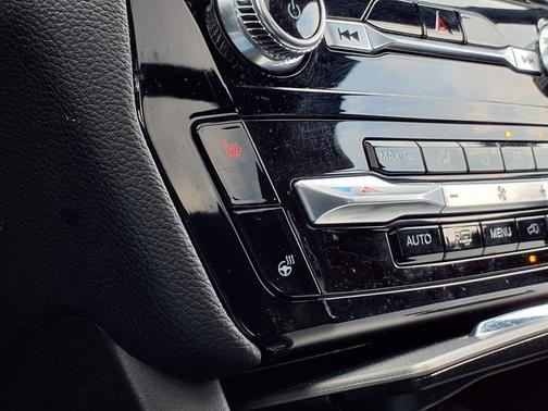 ICONIC SILVER METALLIC 2024 Ford Explorer ST-LINE