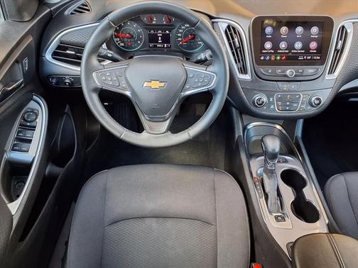 2024 Chevrolet Malibu LT W/1LT