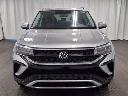 Pyrite Silver Metallic 2023 Volkswagen Taos 1.5T SE
