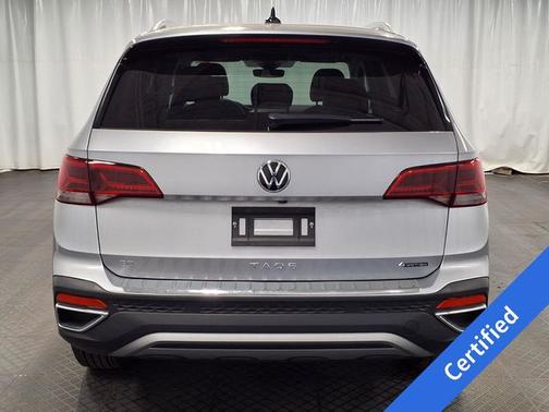 Pyrite Silver Metallic 2023 Volkswagen Taos 1.5T SE