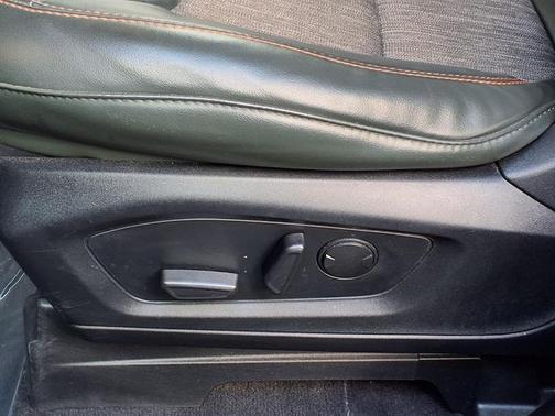 AGATE BLACK METALLIC 2022 Ford Explorer TIMBERLINE