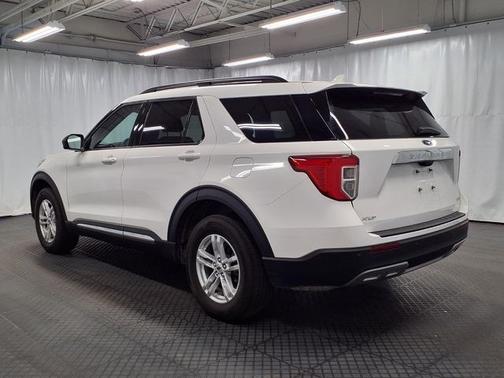 STAR WHITE MET TRI-COAT 2023 Ford Explorer XLT