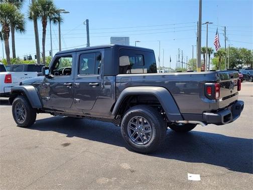 2025 Jeep Gladiator Sport