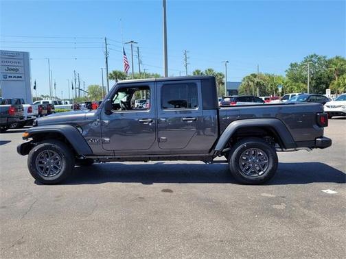 2025 Jeep Gladiator Sport