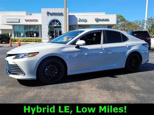 2024 Toyota Camry Hybrid LE