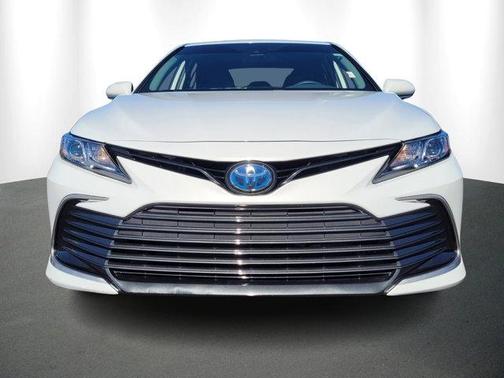 2024 Toyota Camry Hybrid LE