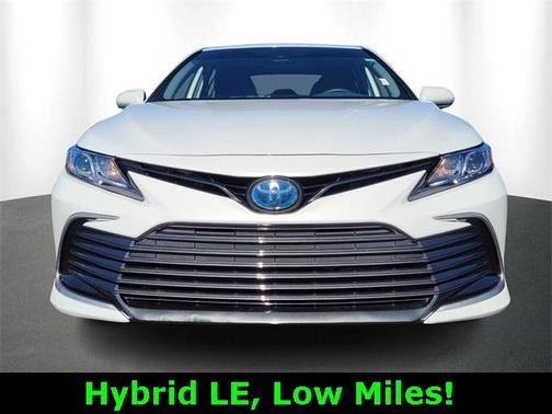 2024 Toyota Camry Hybrid LE