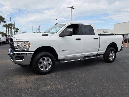 Bright White Clearcoat 2024 RAM 2500 Big Horn