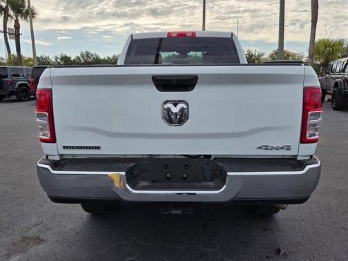 Bright White Clearcoat 2024 RAM 2500 Big Horn