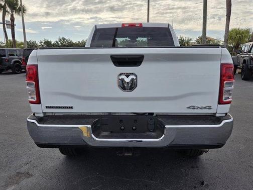 Bright White Clearcoat 2024 RAM 2500 Big Horn