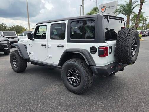 Bright White Clearcoat 2027 Jeep Wrangler Sport