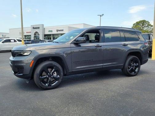 2025 Jeep Grand Cherokee L Laredo