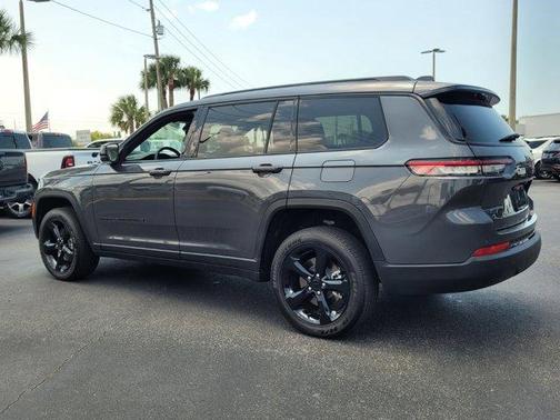 2025 Jeep Grand Cherokee L Laredo