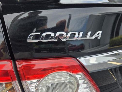Black Sand Pearl 2011 Toyota Corolla S