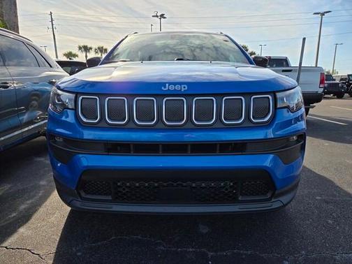 Laser Blue 2022 Jeep Compass Latitude Lux