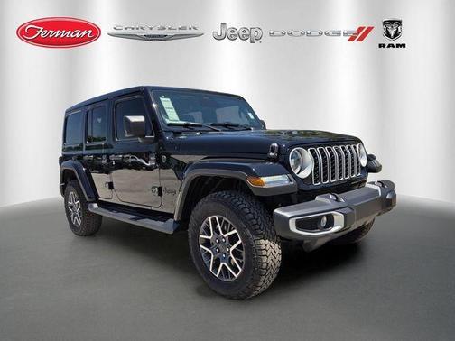 Black Clearcoat 2026 Jeep Wrangler Sahara