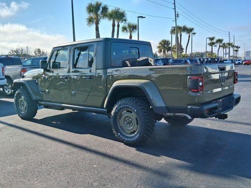 2026 Jeep Gladiator Sport